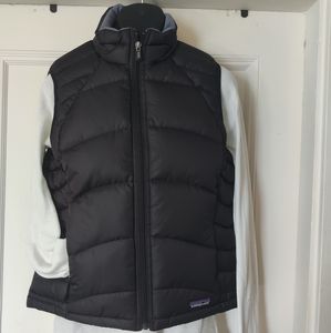 VINTAGE Women's Patagonia Sweater Vest - black, medium